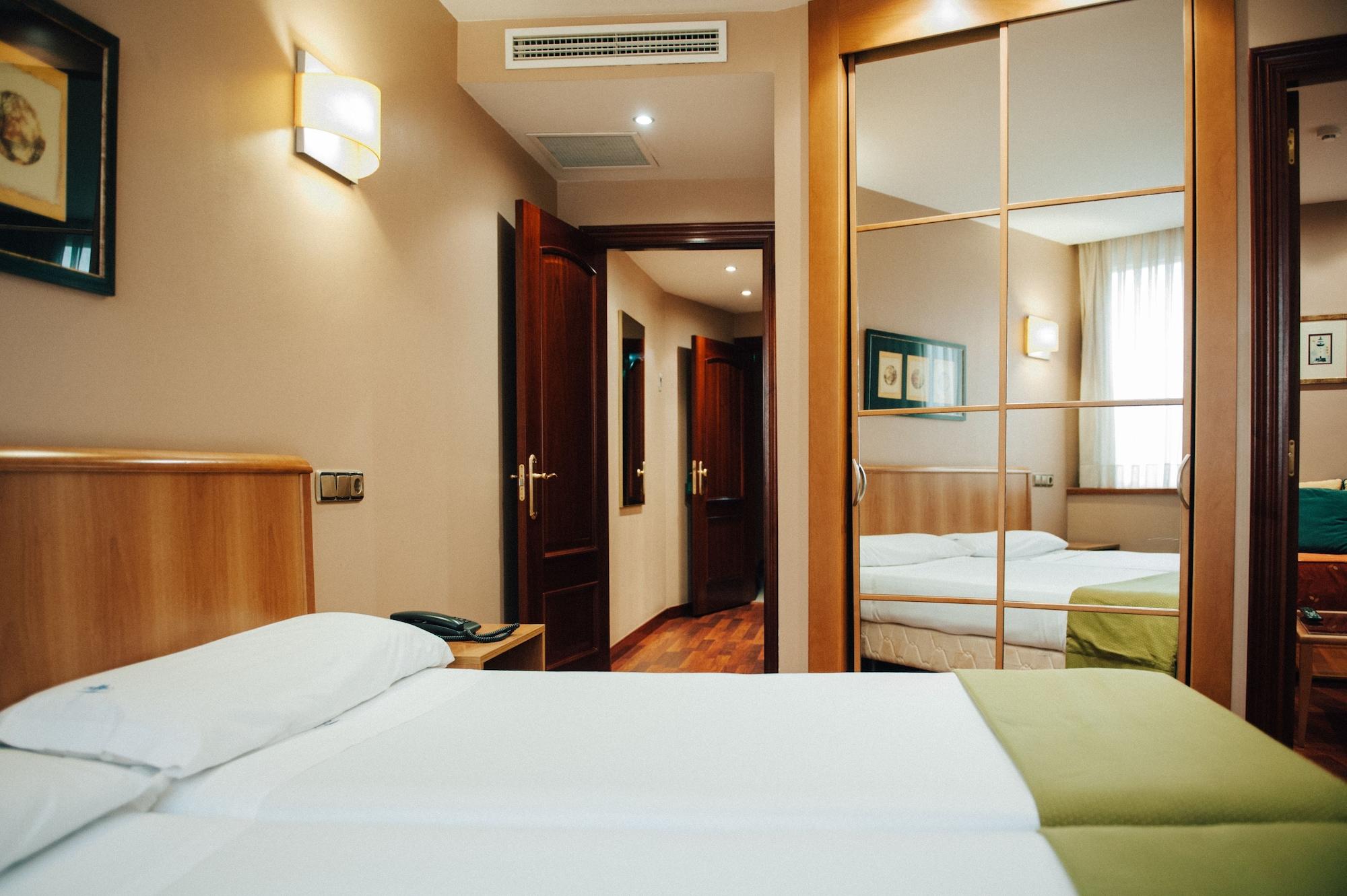 Hotel Carreno Oviedo Ngoại thất bức ảnh