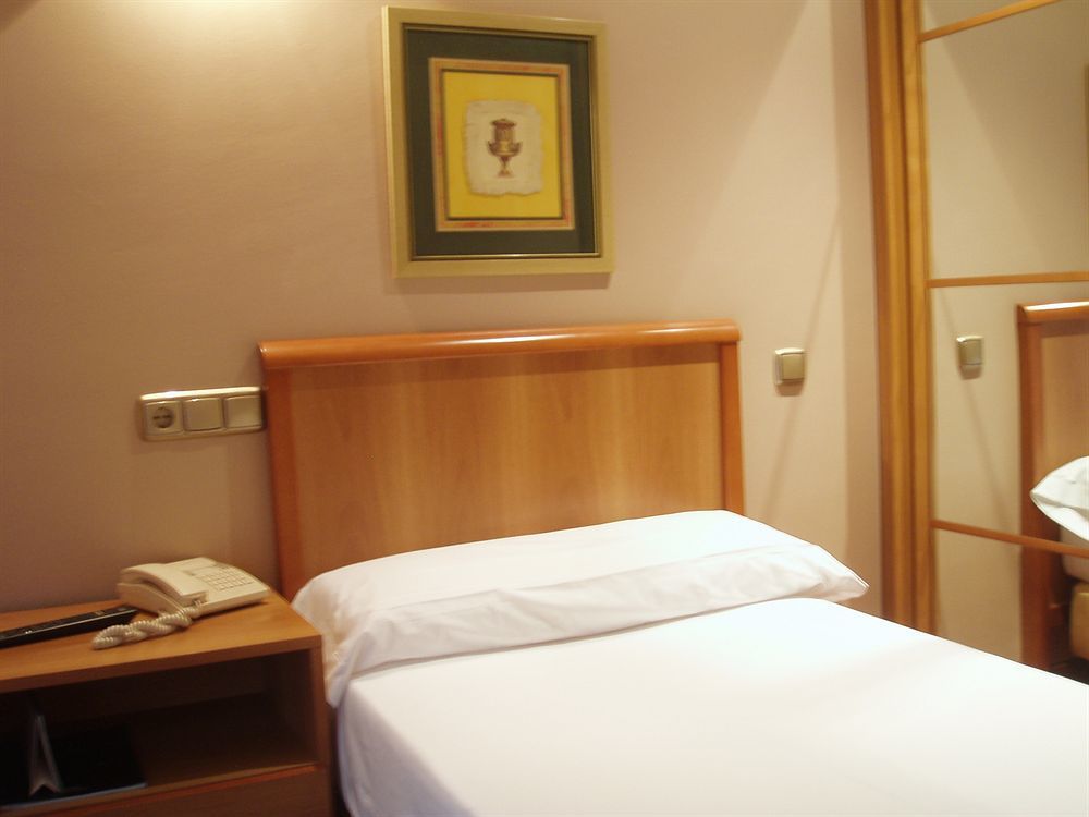 Hotel Carreno Oviedo Ngoại thất bức ảnh