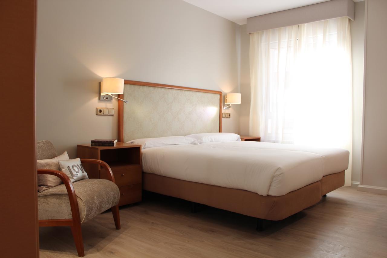 Hotel Carreno Oviedo Ngoại thất bức ảnh