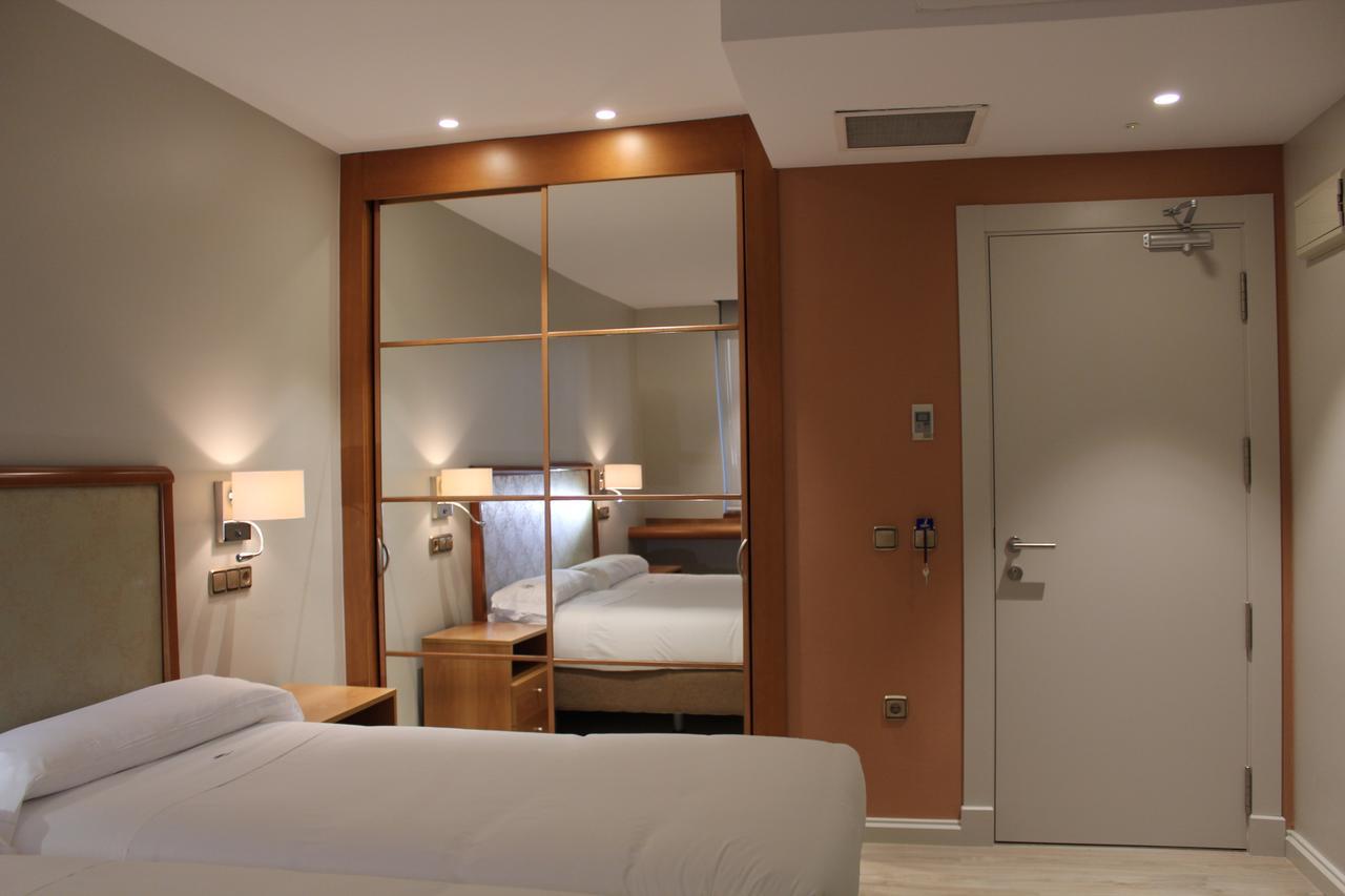 Hotel Carreno Oviedo Ngoại thất bức ảnh