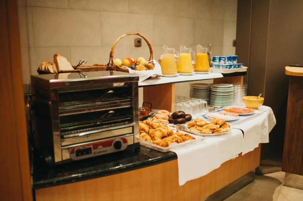 Hotel Carreno Oviedo Ngoại thất bức ảnh